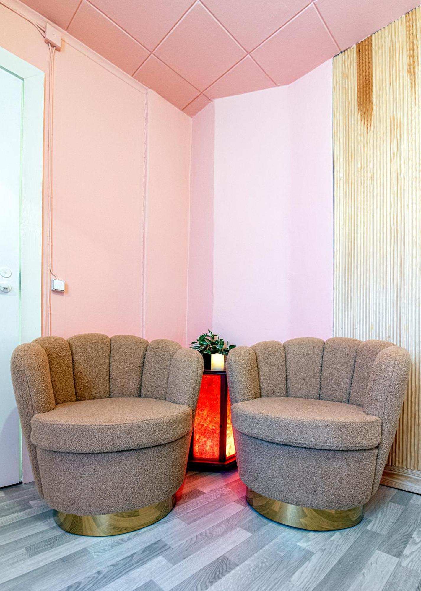 Kalle'S Unluxury Guest House Cl0Sed From 1St Of Feb 2025 ヘルシンキ エクステリア 写真