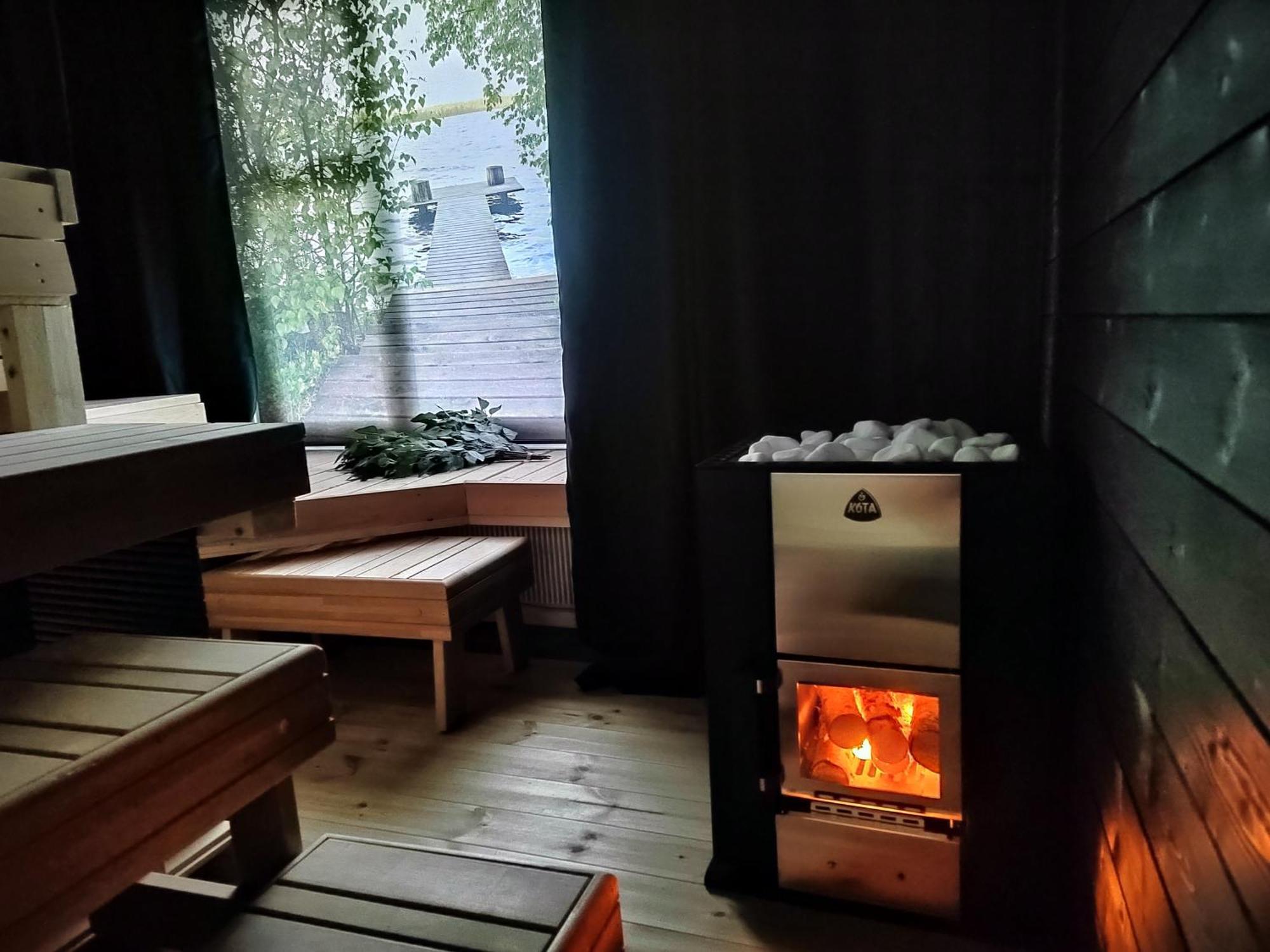 Kalle'S Unluxury Guest House Cl0Sed From 1St Of Feb 2025 ヘルシンキ エクステリア 写真