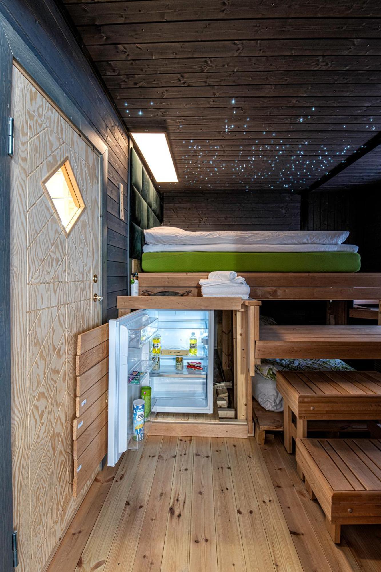 Kalle'S Unluxury Guest House Cl0Sed From 1St Of Feb 2025 ヘルシンキ エクステリア 写真