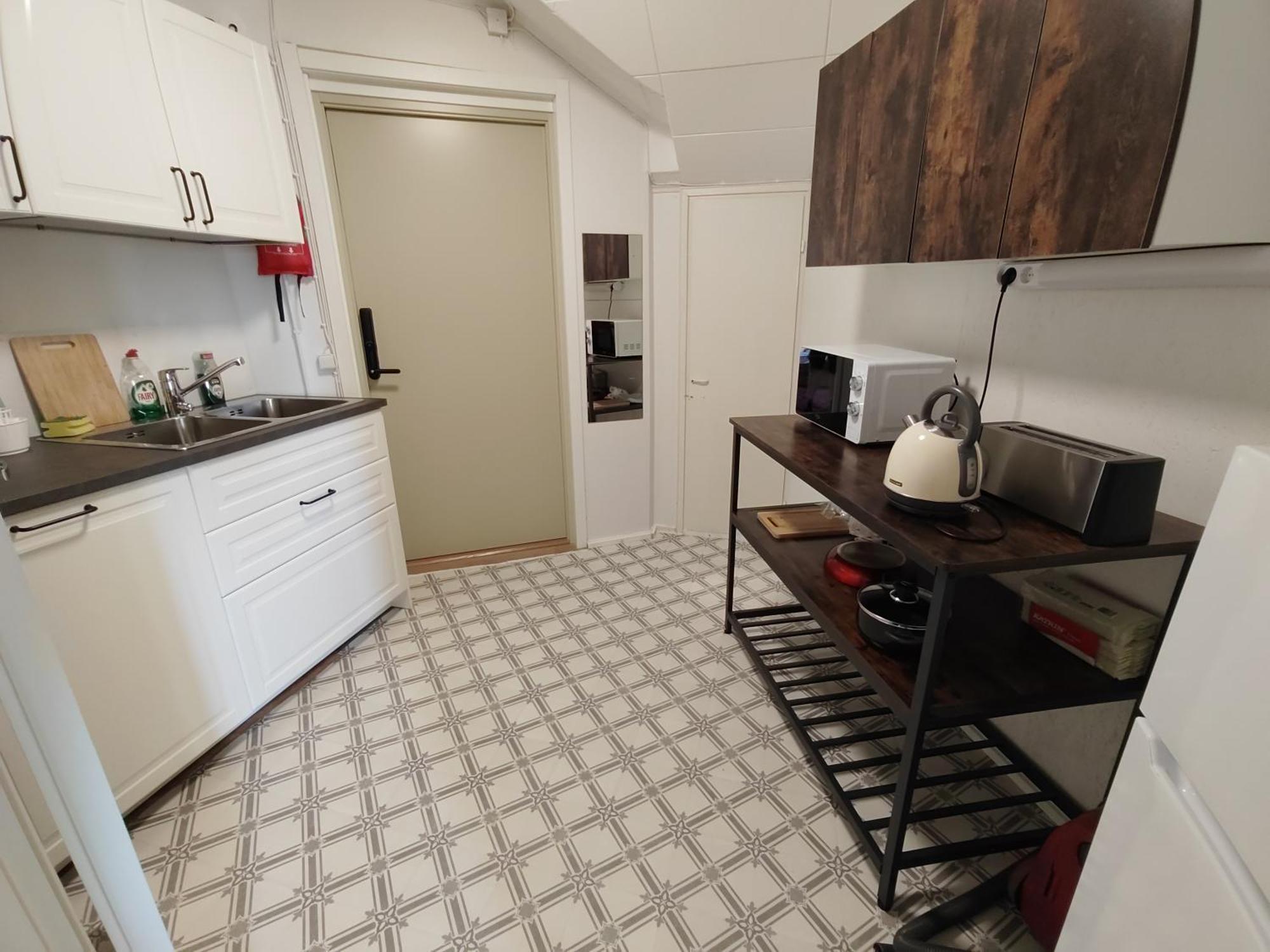 Kalle'S Unluxury Guest House Cl0Sed From 1St Of Feb 2025 ヘルシンキ エクステリア 写真